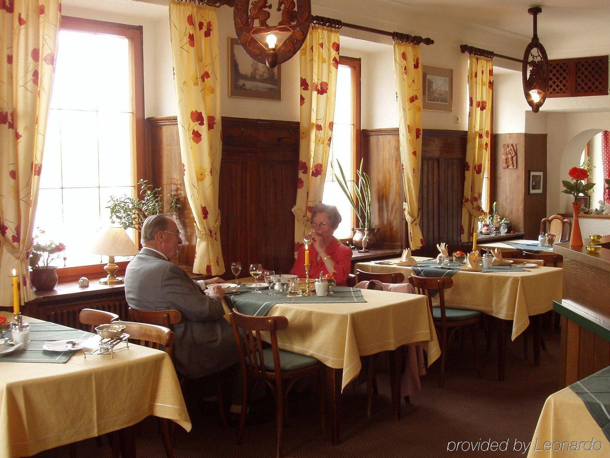 Flair Hotel Gruener Baum Donaueschingen Restaurant photo